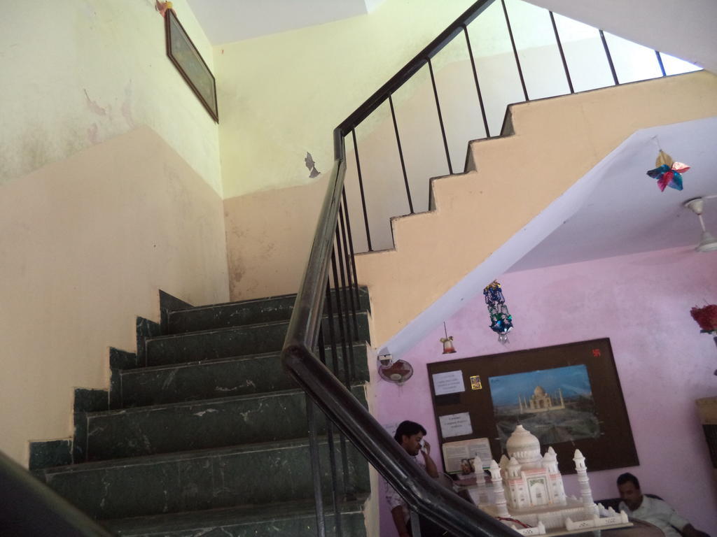 Hotel Viren Plaza Agra  Ngoại thất bức ảnh