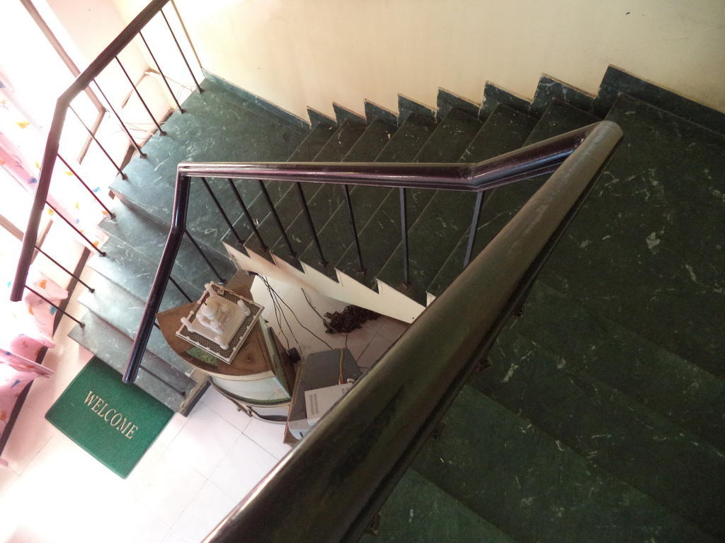 Hotel Viren Plaza Agra  Ngoại thất bức ảnh
